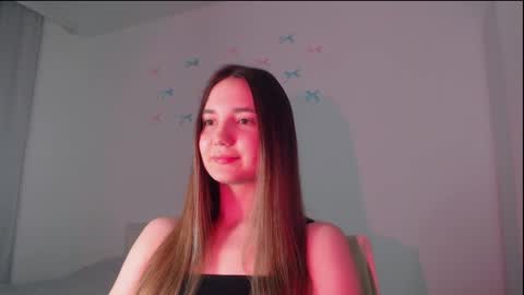 fireflies_fly_ online show from April 22, 2026, 7:59 pm