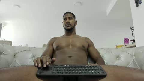 FRAIDER online show from September 10, 2025, 3:56 pm