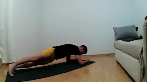 fitgentleman999 online show from January 11, 2026, 2:55 pm