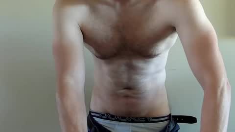 fithubby80 online show from October 8, 2025, 6:49 pm