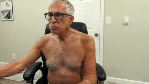 Snapshot of fitman999 chatting on June 22, 2026, 1:40 am Jon online show from June 22, 2026, 1:40 am