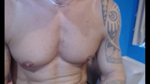 Snapshot of fitness1989 chatting on October 13, 2025, 7:30 am fitness1989 online show from October 13, 2025, 7:30 am