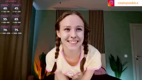Snapshot of fixielu chatting on June 22, 2026, 9:50 am im Linda please give me thumbs up online show from June 22, 2026, 9:50 am
