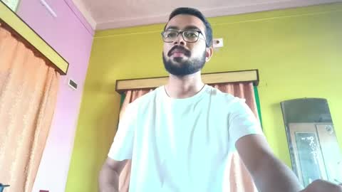 Snapshot of fizz_04_fun chatting on April 3, 2026, 4:21 am Ur BoyToy online show from April 3, 2026, 4:21 am