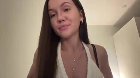 Zoe online show from June 27, 2026, 7:19 pm