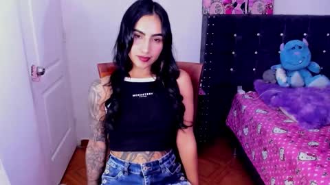 Snapshot of flaca_57 chatting on November 18, 2025, 11:15 pm FLACA online show from November 18, 2025, 11:15 pm