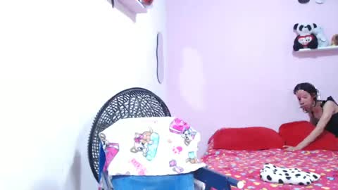 Snapshot of flacats23cm chatting on June 18, 2026, 9:30 pm flats23cm online show from June 18, 2026, 9:30 pm