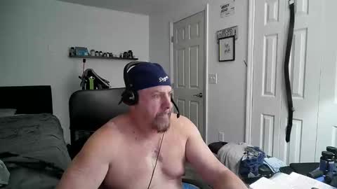 Snapshot of flaguy3233 chatting on February 8, 2025, 5:51 am Florida guy online show from February 8, 2025, 5:51 am