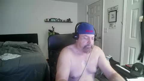 Snapshot of flaguy3233 chatting on December 1, 2025, 2:00 pm Florida guy online show from December 1, 2025, 2:00 pm