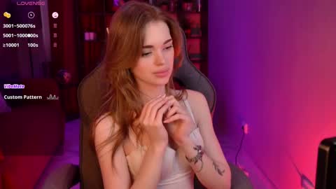 Flexyfoxy online show from April 28, 2026, 3:17 pm