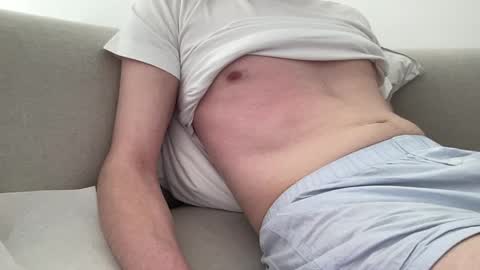 flipi7_ online show from April 1, 2026, 2:47 pm