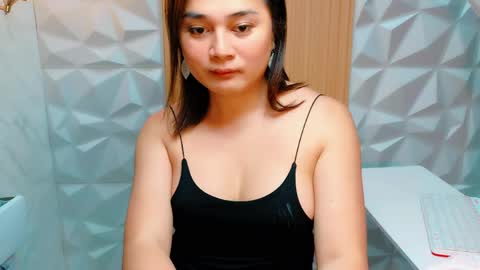 ASHLY online show from April 7, 2026, 1:06 am