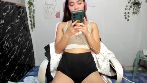 flirty_rhia online show from April 21, 2026, 12:01 am