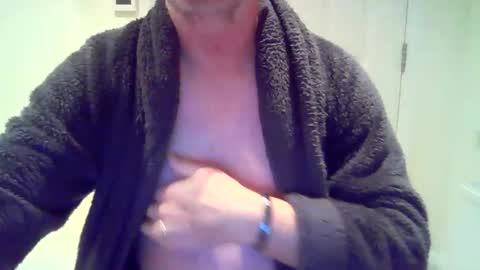 flirtyguy62 online show from January 8, 2026, 3:58 pm