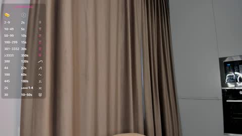 Emely  online show from October 23, 2025, 6:02 am