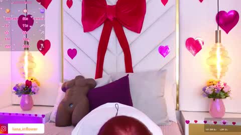 Luna online show from February 22, 2026, 12:58 pm