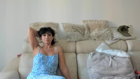 Snapshot of flor_vi chatting on June 5, 2026, 12:11 pm Victoria create your account through my link online show from June 5, 2026, 12:11 pm