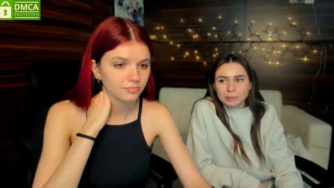 Snapshot of flora_ri chatting on January 15, 2025, 4:54 pm just ask me online show from January 15, 2025, 4:54 pm