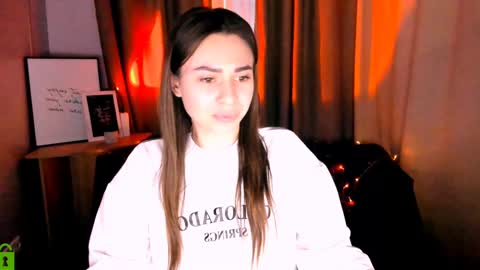 Snapshot of flora_ri chatting on January 25, 2025, 10:19 am just ask me online show from January 25, 2025, 10:19 am