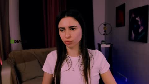 Snapshot of flora_ri chatting on January 30, 2025, 3:00 am just ask me online show from January 30, 2025, 3:00 am