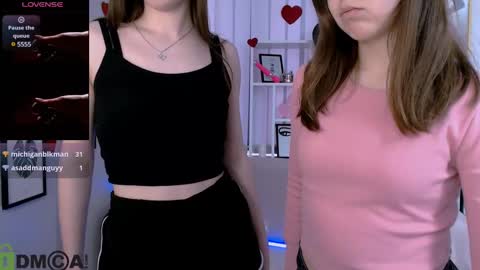 Snapshot of flora_ri chatting on February 26, 2025, 1:19 pm just ask me online show from February 26, 2025, 1:19 pm