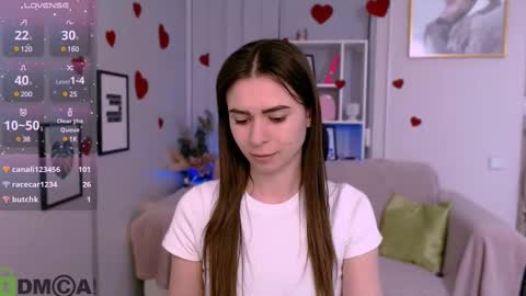 Snapshot of flora_ri chatting on March 4, 2025, 5:24 pm just ask me online show from March 4, 2025, 5:24 pm