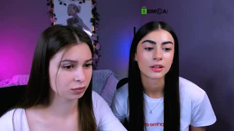 Snapshot of flora_ri chatting on October 9, 2025, 9:18 am just ask me online show from October 9, 2025, 9:18 am