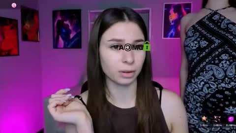 Snapshot of flora_ri chatting on November 13, 2025, 10:25 am just ask me online show from November 13, 2025, 10:25 am