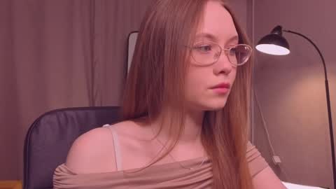 Snapshot of floralarsson chatting on May 11, 2026, 10:21 am hey there guys im Flora no not the one from WInx. But I love magical stuff and especially I love nature. I dont know I thin online show from May 11, 2026, 10:21 am