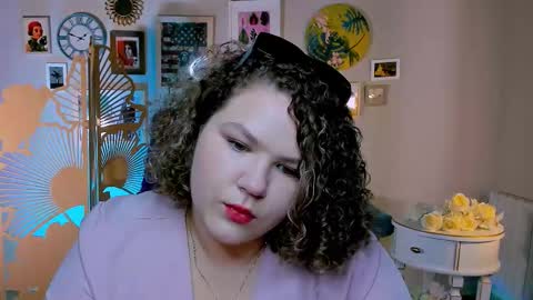 florenceanderson_ online show from September 30, 2025, 9:25 am