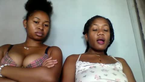 Snapshot of florencia011 chatting on February 25, 2025, 12:14 am florencia011 online show from February 25, 2025, 12:14 am