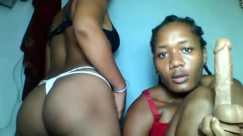 Snapshot of florencia011 chatting on February 25, 2025, 11:30 am florencia011 online show from February 25, 2025, 11:30 am