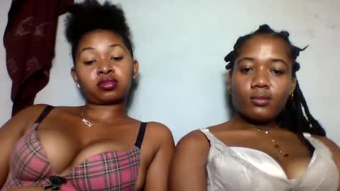 Snapshot of florencia011 chatting on February 25, 2025, 9:35 pm florencia011 online show from February 25, 2025, 9:35 pm