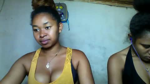 Snapshot of florencia011 chatting on October 22, 2025, 6:24 am florencia011 online show from October 22, 2025, 6:24 am