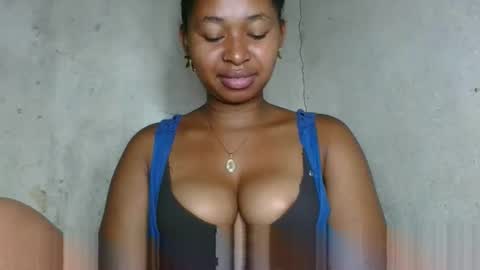 Snapshot of florencia011 chatting on October 30, 2025, 12:28 pm florencia011 online show from October 30, 2025, 12:28 pm