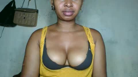 Snapshot of florencia011 chatting on November 1, 2025, 5:37 pm florencia011 online show from November 1, 2025, 5:37 pm