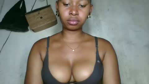 Snapshot of florencia011 chatting on November 9, 2025, 1:42 pm florencia011 online show from November 9, 2025, 1:42 pm