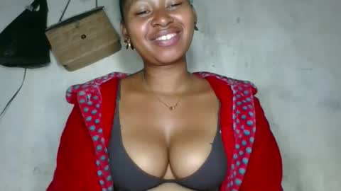 Snapshot of florencia011 chatting on November 10, 2025, 4:06 pm florencia011 online show from November 10, 2025, 4:06 pm