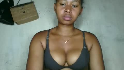 Snapshot of florencia011 chatting on November 11, 2025, 9:42 am florencia011 online show from November 11, 2025, 9:42 am