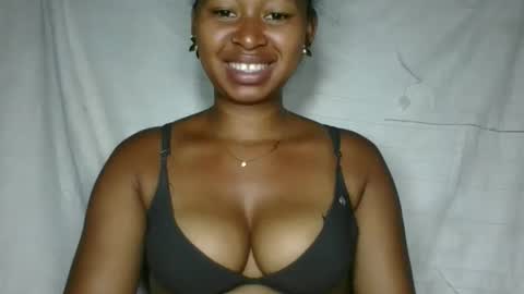 Snapshot of florencia011 chatting on November 21, 2025, 9:57 pm florencia011 online show from November 21, 2025, 9:57 pm