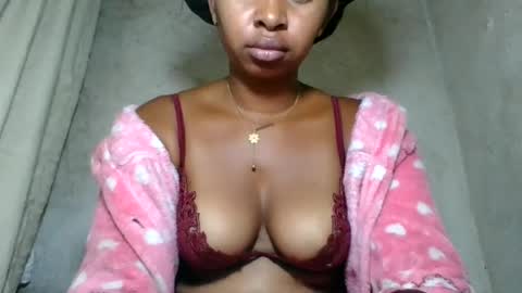 Snapshot of florencia011 chatting on June 21, 2026, 7:49 pm florencia011 online show from June 21, 2026, 7:49 pm