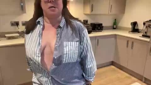 flossyishot online show from February 20, 2026, 8:53 pm