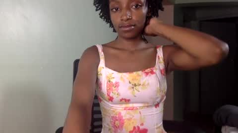 Snapshot of flower748 chatting on August 2, 2026, 5:44 pm flower748 online show from August 2, 2026, 5:44 pm
