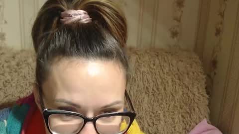 say meow and send tip  online show from December 5, 2024, 9:28 am