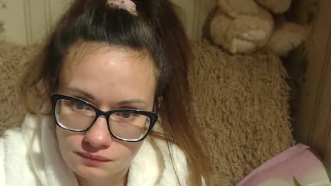 say meow and send tip  online show from December 9, 2024, 10:09 pm