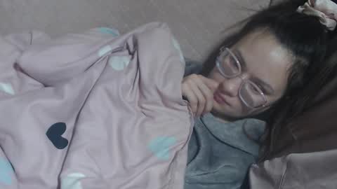 say meow and send tip  online show from March 15, 2026, 1:22 am