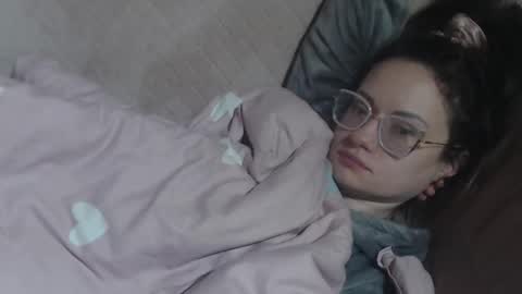 say meow and send tip  online show from March 26, 2026, 9:04 am