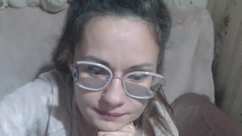 say meow and send tip  online show from April 20, 2026, 4:10 pm