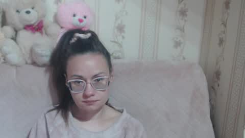 say meow and send tip  online show from April 24, 2026, 8:28 am