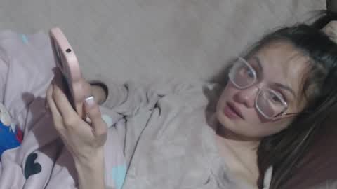 say meow and send tip  online show from April 24, 2026, 8:33 pm